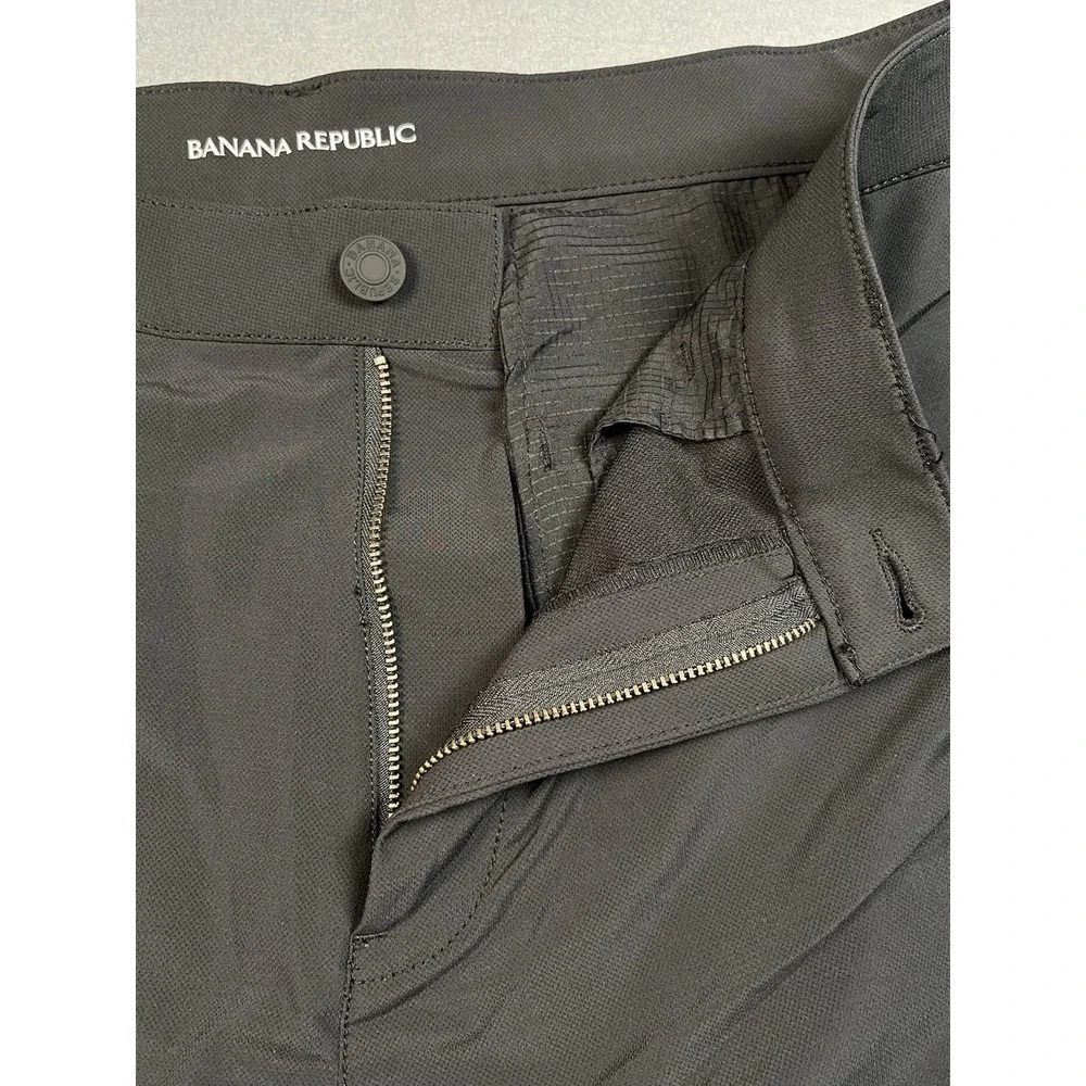Banana Republic Chino Pants Mens 36x30 Black‎ Polyester Travel Slim Fit